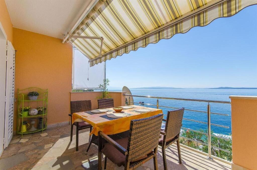 Apartments Nives Trogir Exterior photo