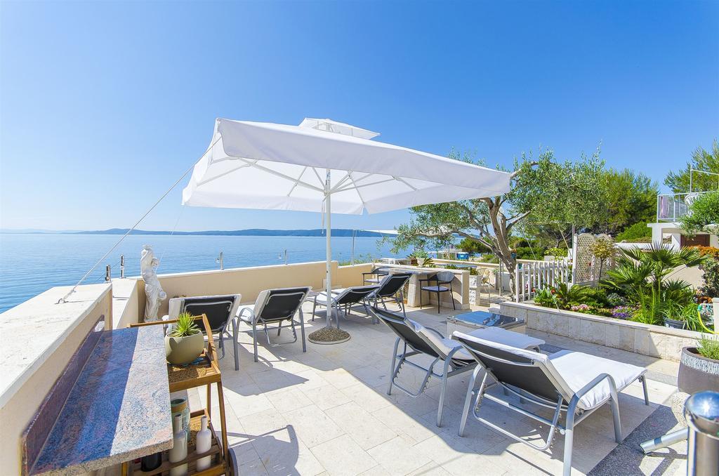 Apartments Nives Trogir Exterior photo