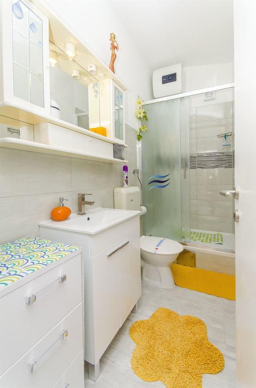 Apartments Nives Trogir Exterior photo